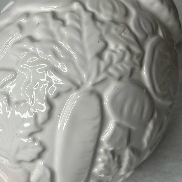 Porta White Embossed Cookie‎ Jar with Mushroom Lid Stoneware Made in Portugal - Picture 13 of 15